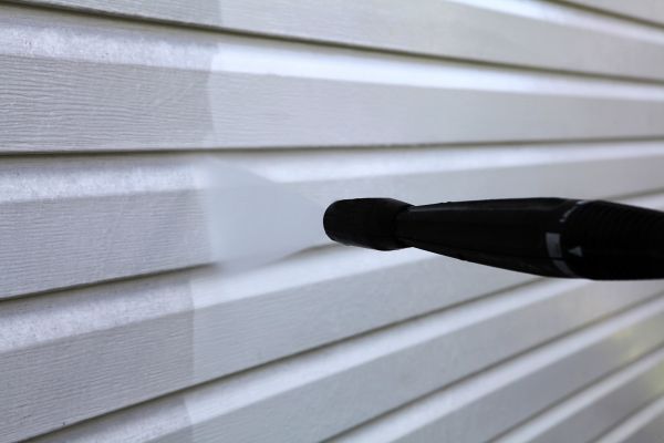 Condo Siding Power Washing in Fernandina Beach