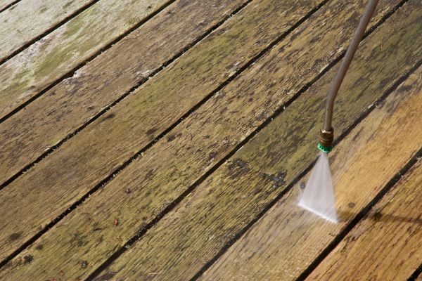 Deck Mold Removal in Fernandina Beach